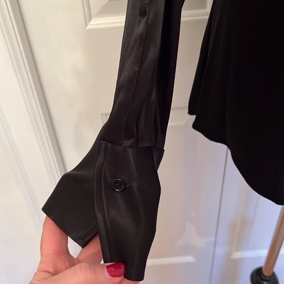 ZARA NWT blk satin button down collar blouse with wide cuff - Picture 3 of 7